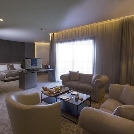 Promenade Hotel Zalqa Zewnętrze zdjęcie