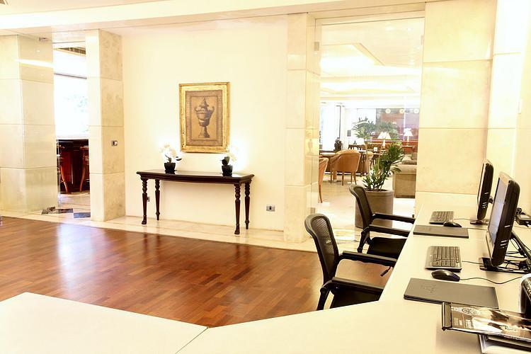 Promenade Hotel Zalqa Zewnętrze zdjęcie