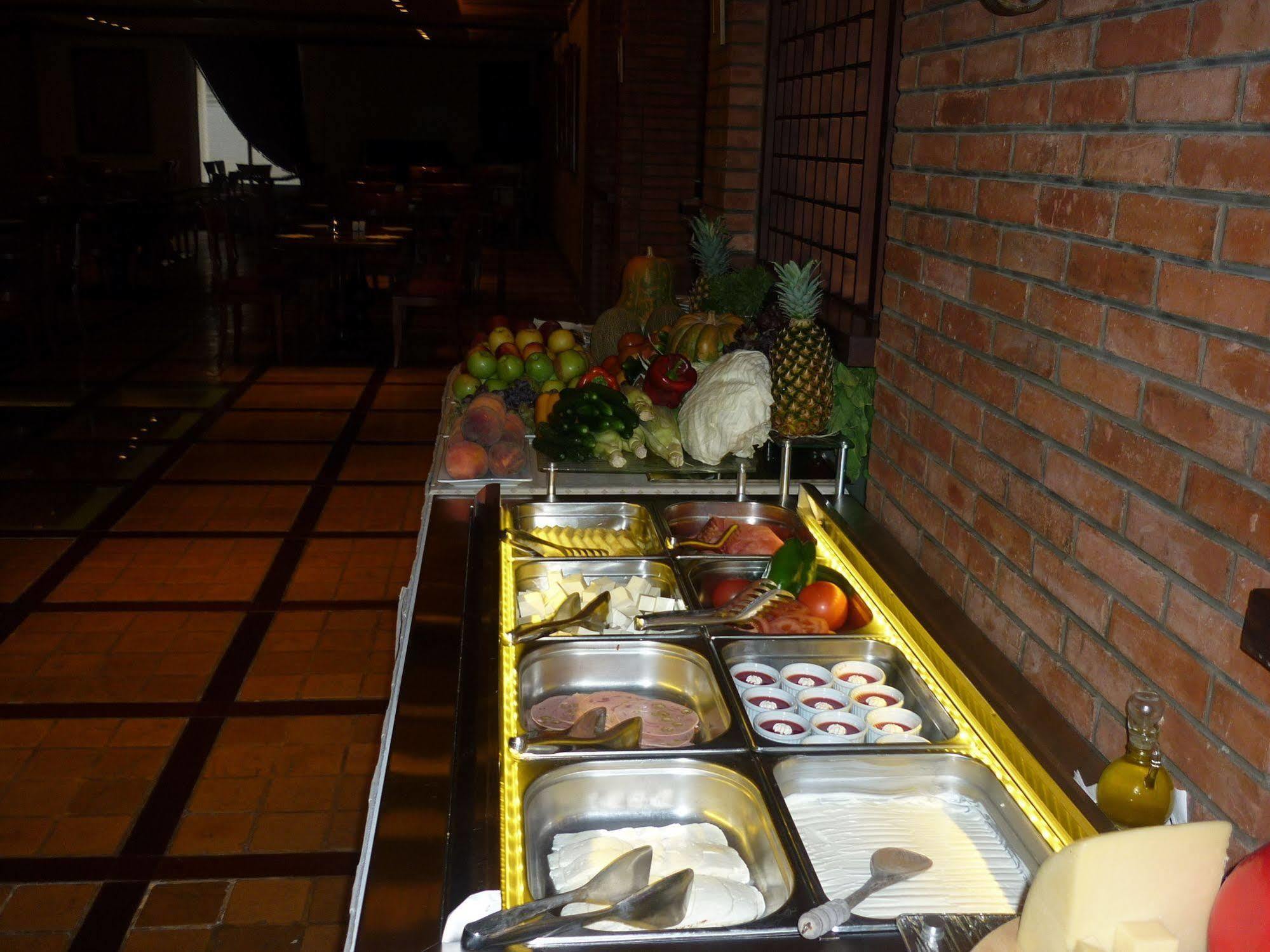 Promenade Hotel Zalqa Zewnętrze zdjęcie