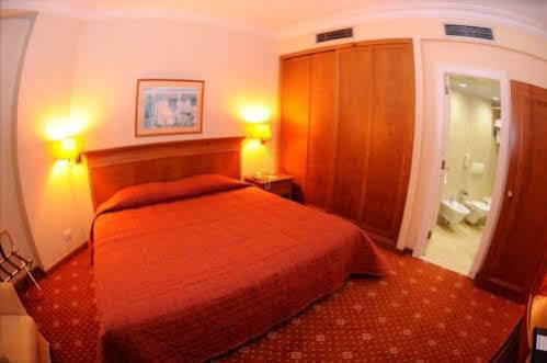 Promenade Hotel Zalqa Zewnętrze zdjęcie
